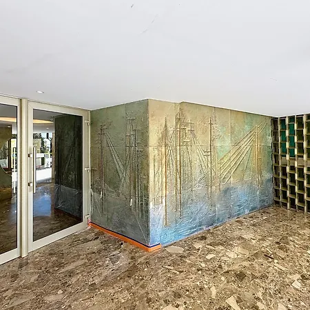 Beachfront 2-bedroom With Balcony 아파트