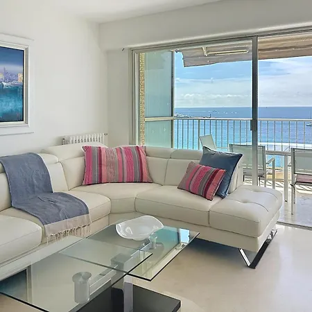 Beachfront 2-bedroom With Balcony