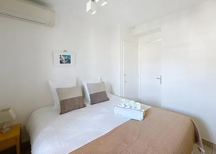 Apartamento Beachfront 2-bedroom With Balcony